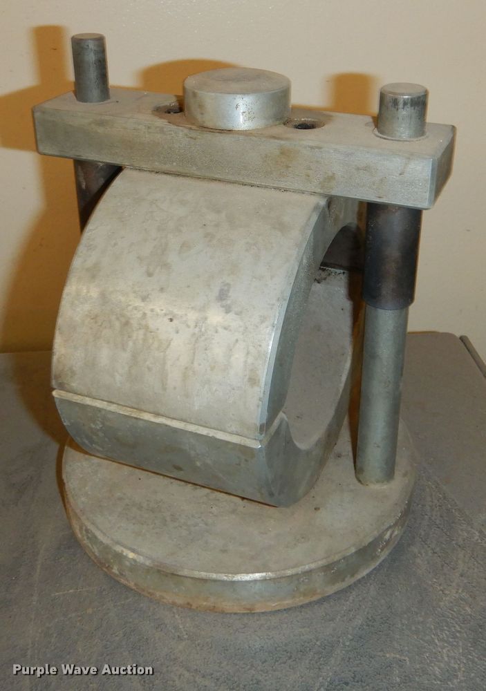 image for item LH9022 Geotest S5840  compression machine