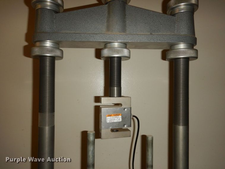 image for item LH9022 Geotest S5840  compression machine