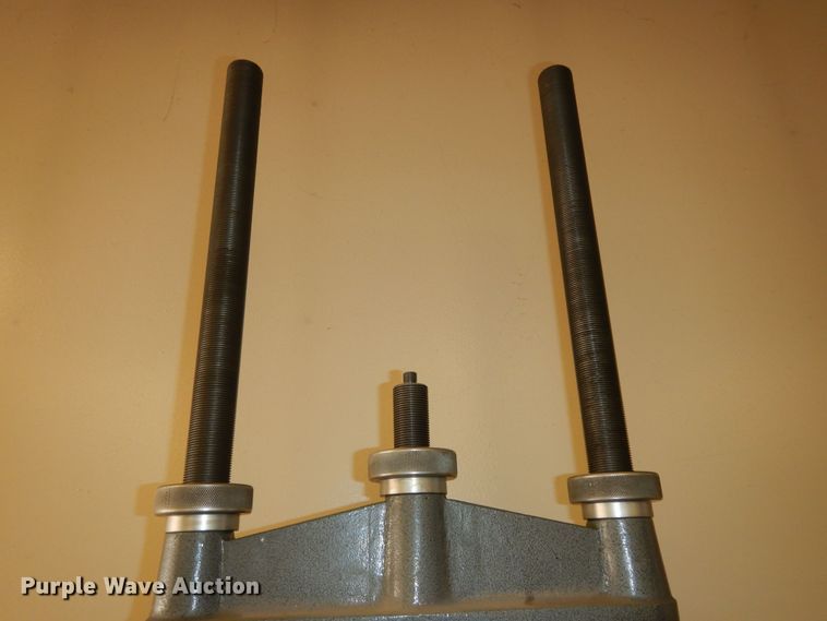 image for item LH9022 Geotest S5840  compression machine