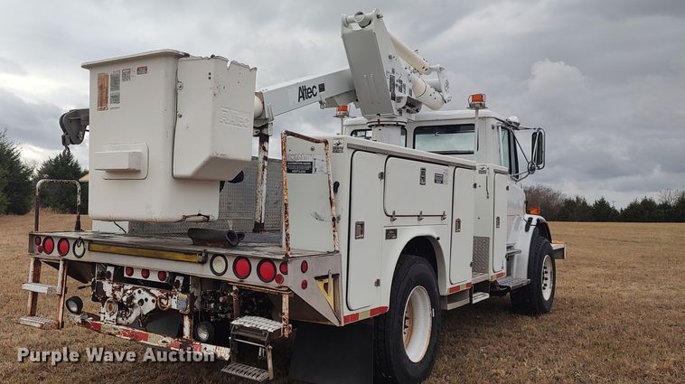 image for item LK9296 2002 Freightliner FL70  bucket truck