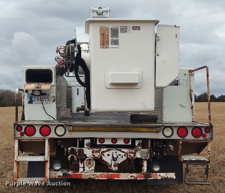 image for item LK9296 2002 Freightliner FL70  bucket truck