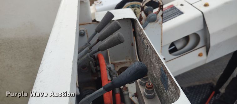 image for item LK9296 2002 Freightliner FL70  bucket truck