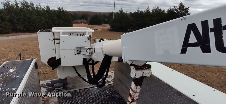 image for item LK9296 2002 Freightliner FL70  bucket truck