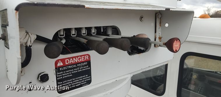 image for item LK9296 2002 Freightliner FL70  bucket truck