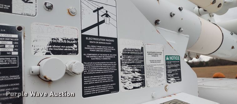 image for item LK9296 2002 Freightliner FL70  bucket truck