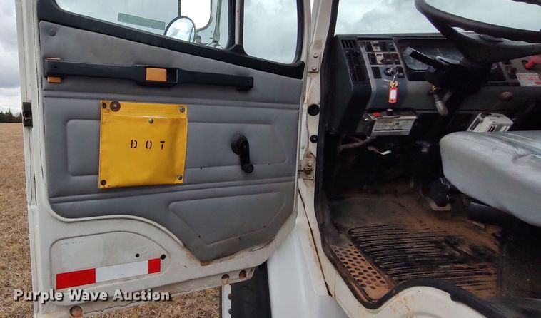 image for item LK9296 2002 Freightliner FL70  bucket truck