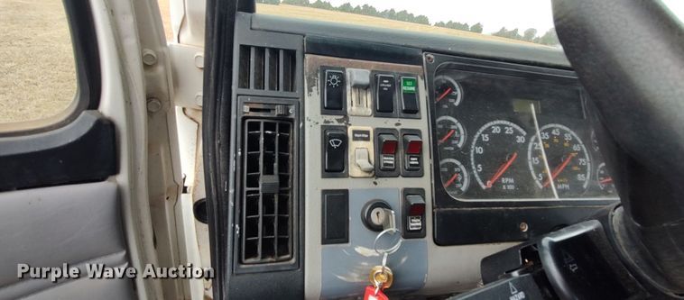 image for item LK9296 2002 Freightliner FL70  bucket truck