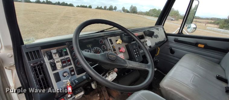 image for item LK9296 2002 Freightliner FL70  bucket truck