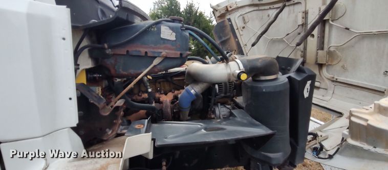 image for item LK9296 2002 Freightliner FL70  bucket truck