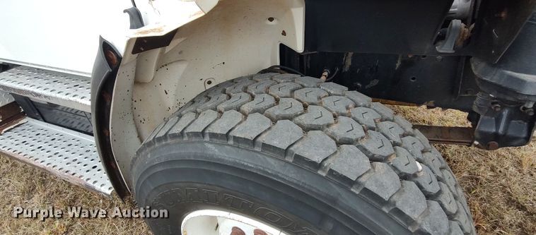 image for item LK9296 2002 Freightliner FL70  bucket truck