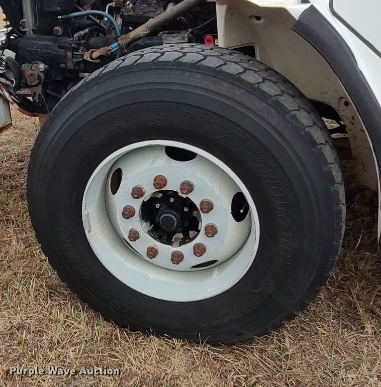 image for item LK9296 2002 Freightliner FL70  bucket truck