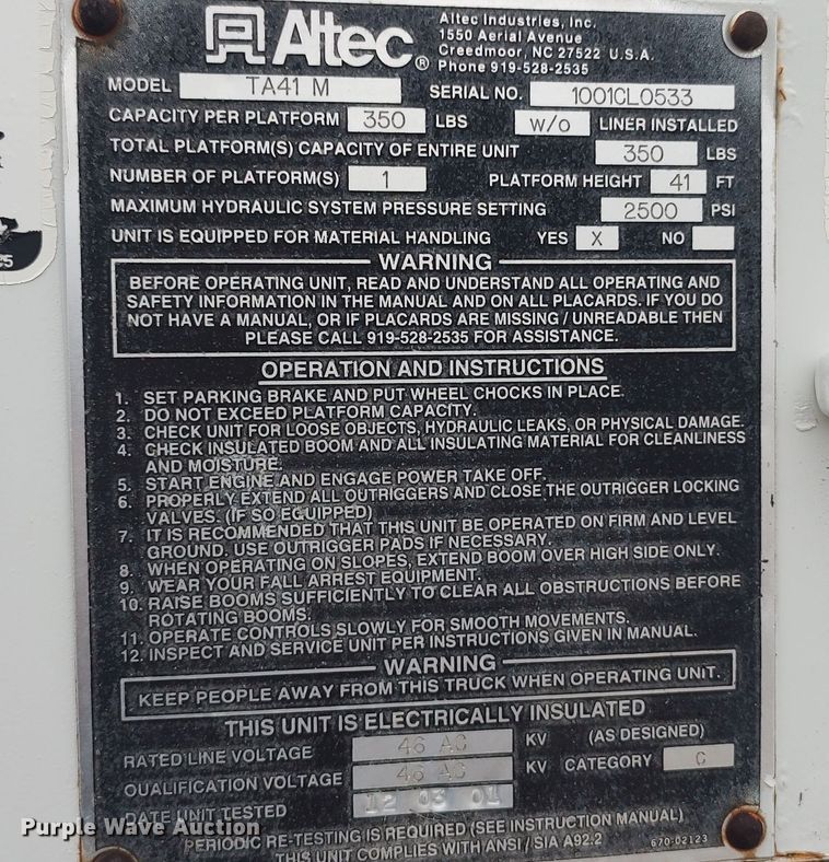 image for item LK9296 2002 Freightliner FL70  bucket truck