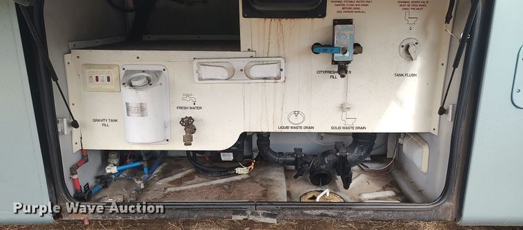 image for item LK9301 2001 Monaco Endeavor  RV