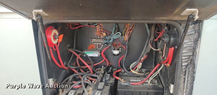 image for item LK9301 2001 Monaco Endeavor  RV