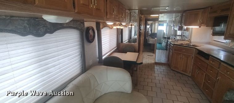 image for item LK9301 2001 Monaco Endeavor  RV