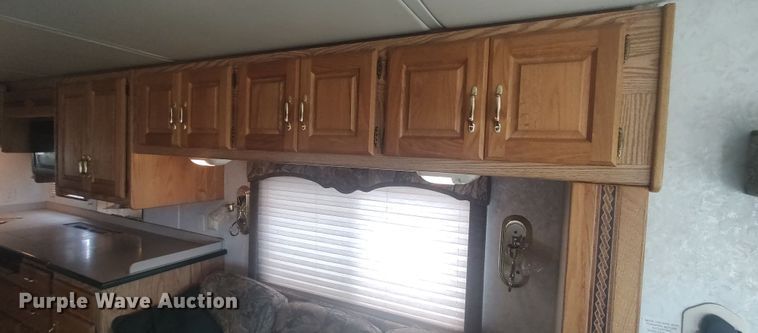 image for item LK9301 2001 Monaco Endeavor  RV