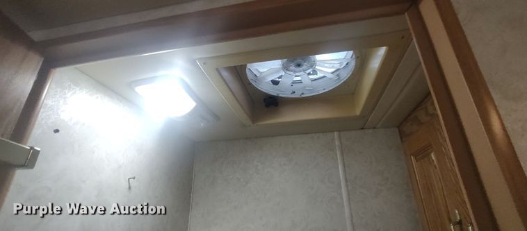 image for item LK9301 2001 Monaco Endeavor  RV