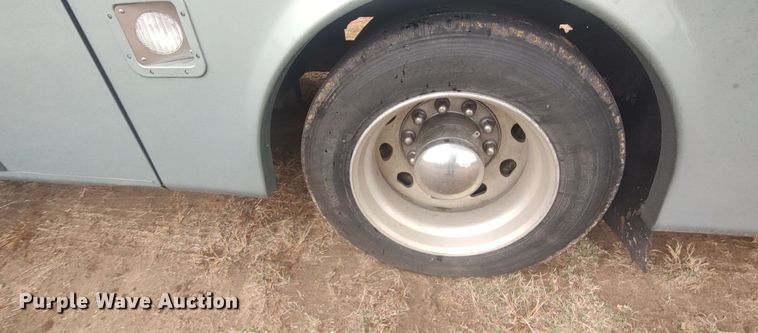 image for item LK9301 2001 Monaco Endeavor  RV