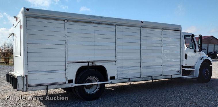 image for item LK9322 2006 Freightliner M2  delivery truck