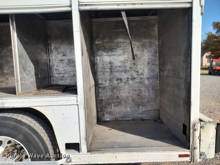 image for item LK9322 2006 Freightliner M2  delivery truck