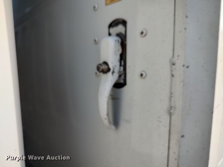 image for item LK9322 2006 Freightliner M2  delivery truck