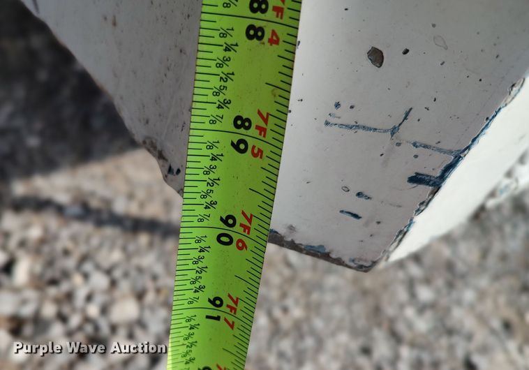 image for item LK9322 2006 Freightliner M2  delivery truck