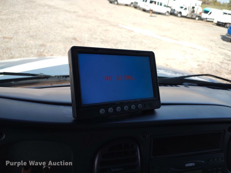 image for item LK9322 2006 Freightliner M2  delivery truck