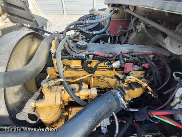 image for item LK9322 2006 Freightliner M2  delivery truck