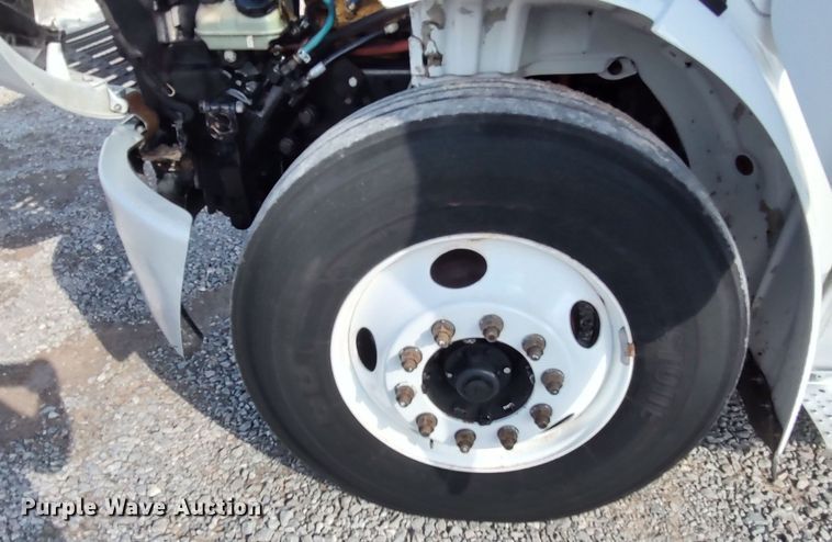 image for item LK9322 2006 Freightliner M2  delivery truck