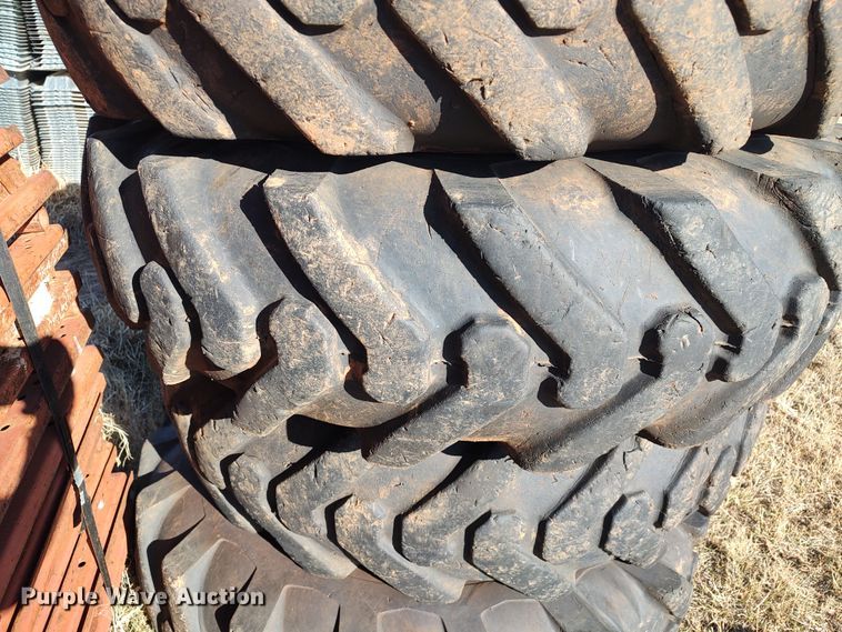 image for item LK9353 (4) Trac Grader 14.00-25TG tires and wheels