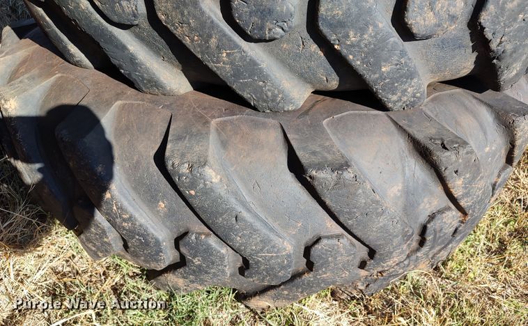 image for item LK9353 (4) Trac Grader 14.00-25TG tires and wheels