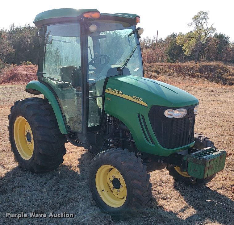 image for item LK9357 2011 John Deere 4720 MFWD tractor