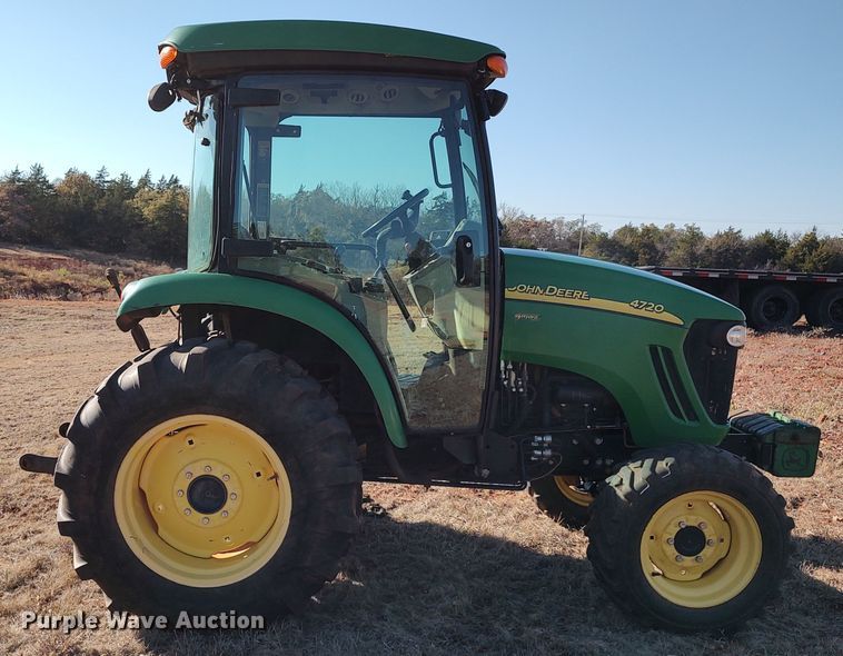image for item LK9357 2011 John Deere 4720 MFWD tractor