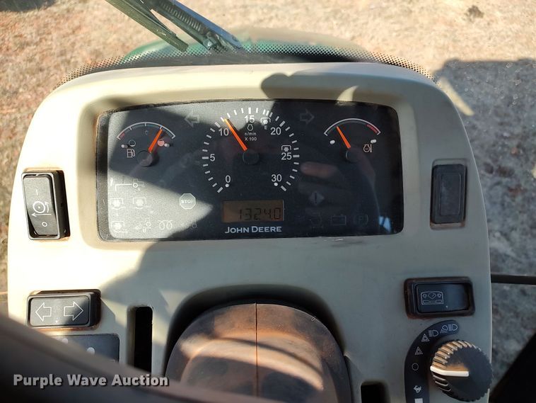 image for item LK9357 2011 John Deere 4720 MFWD tractor