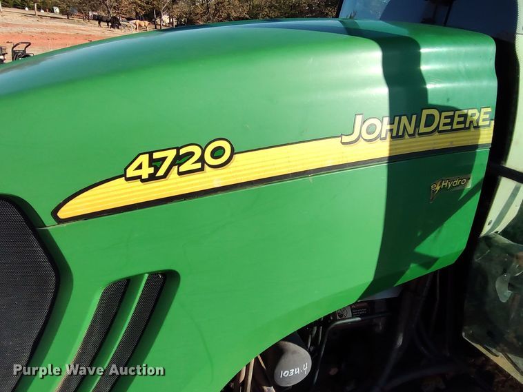 image for item LK9357 2011 John Deere 4720 MFWD tractor
