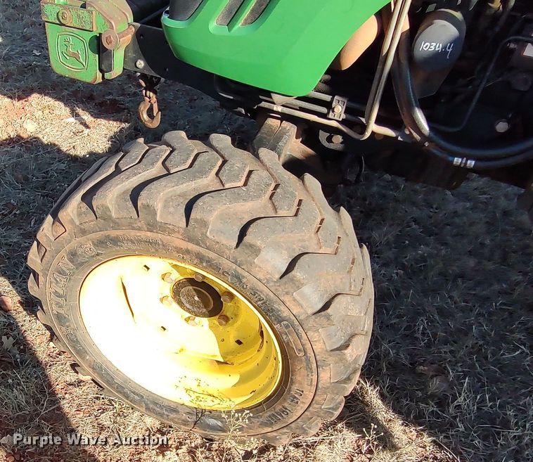 image for item LK9357 2011 John Deere 4720 MFWD tractor