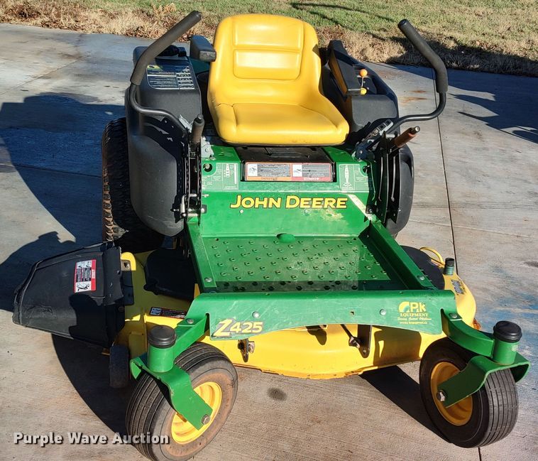 image for item LK9376 2008 John Deere Z425  ZTR lawn mower