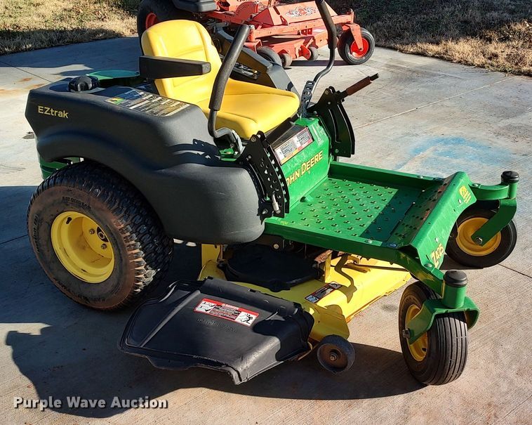 image for item LK9376 2008 John Deere Z425  ZTR lawn mower