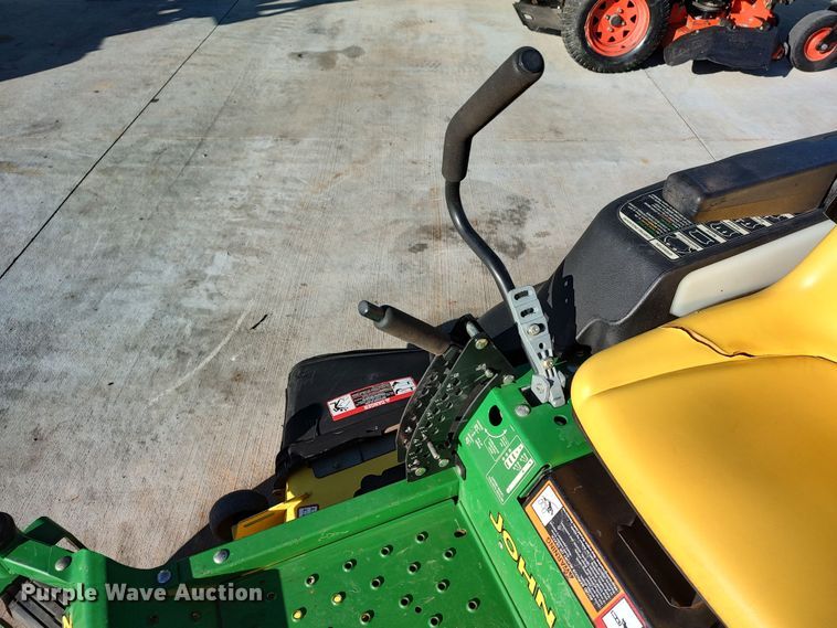 image for item LK9376 2008 John Deere Z425  ZTR lawn mower