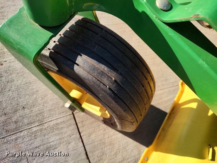 image for item LK9376 2008 John Deere Z425  ZTR lawn mower