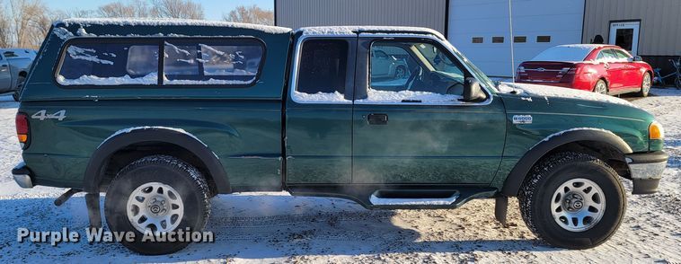 image for item LL9734 1999 Mazda B4000 SE  Cab Plus pickup truck