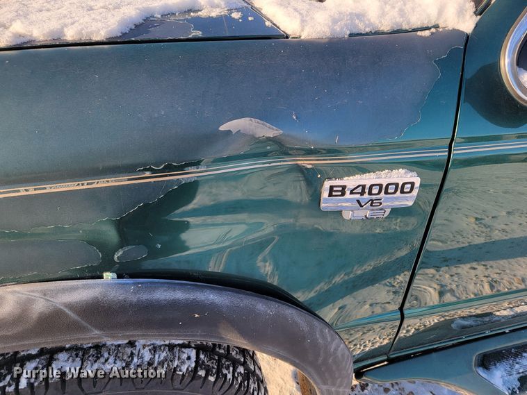 image for item LL9734 1999 Mazda B4000 SE  Cab Plus pickup truck