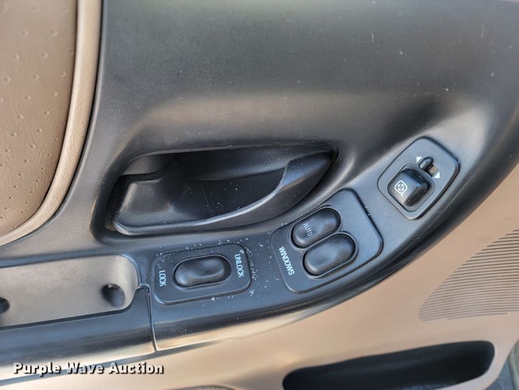 image for item LL9734 1999 Mazda B4000 SE  Cab Plus pickup truck