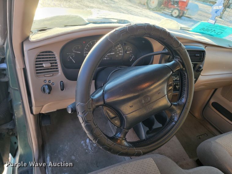 image for item LL9734 1999 Mazda B4000 SE  Cab Plus pickup truck