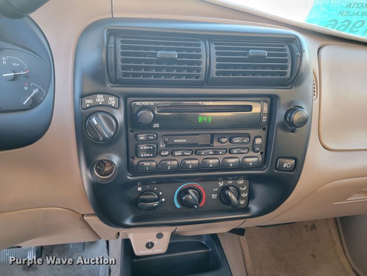 image for item LL9734 1999 Mazda B4000 SE  Cab Plus pickup truck