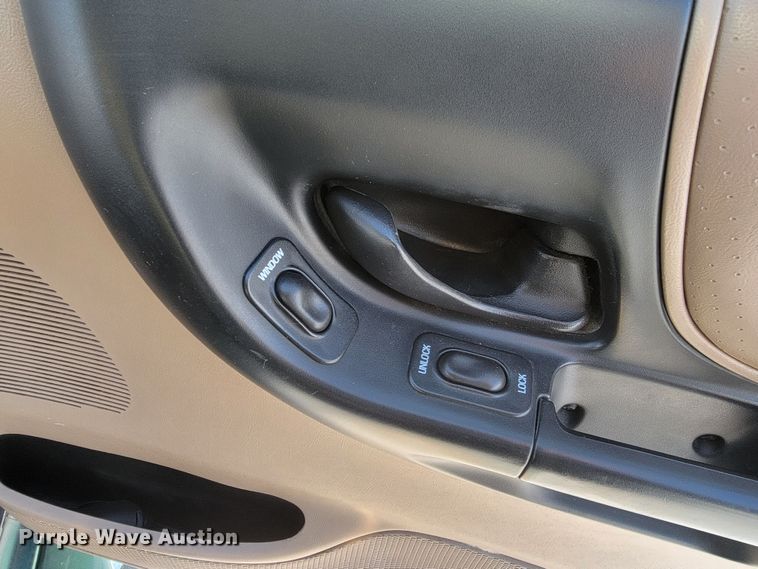 image for item LL9734 1999 Mazda B4000 SE  Cab Plus pickup truck