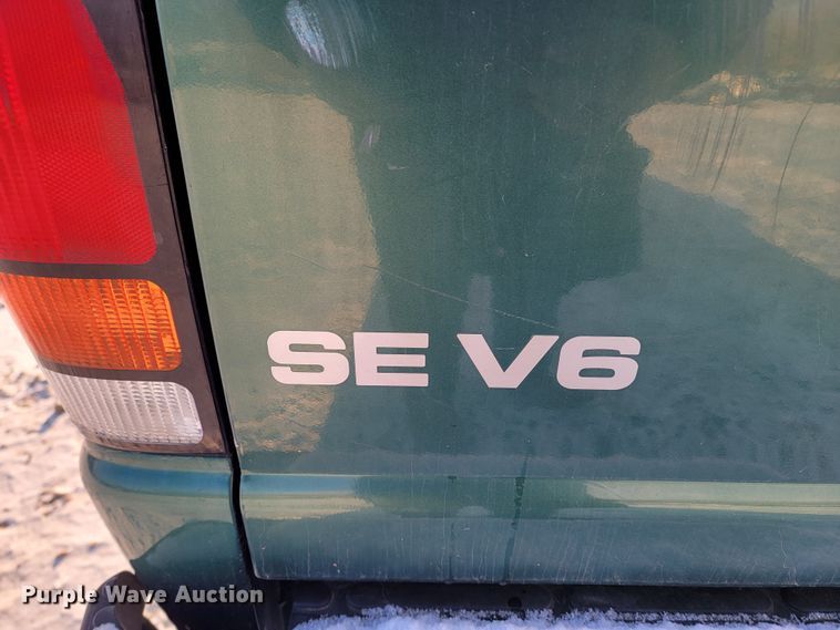 image for item LL9734 1999 Mazda B4000 SE  Cab Plus pickup truck