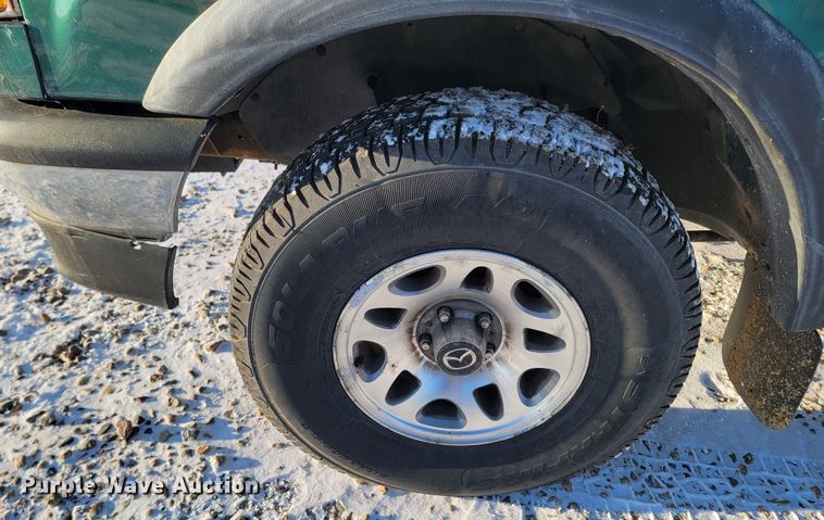 image for item LL9734 1999 Mazda B4000 SE  Cab Plus pickup truck