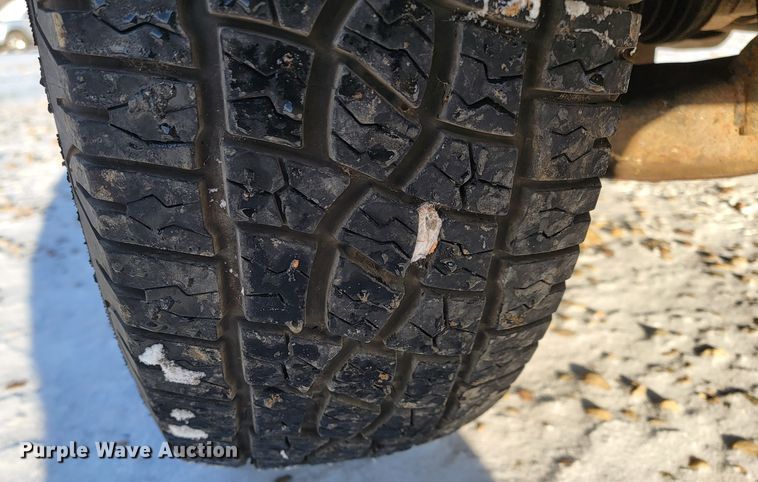 image for item LL9734 1999 Mazda B4000 SE  Cab Plus pickup truck