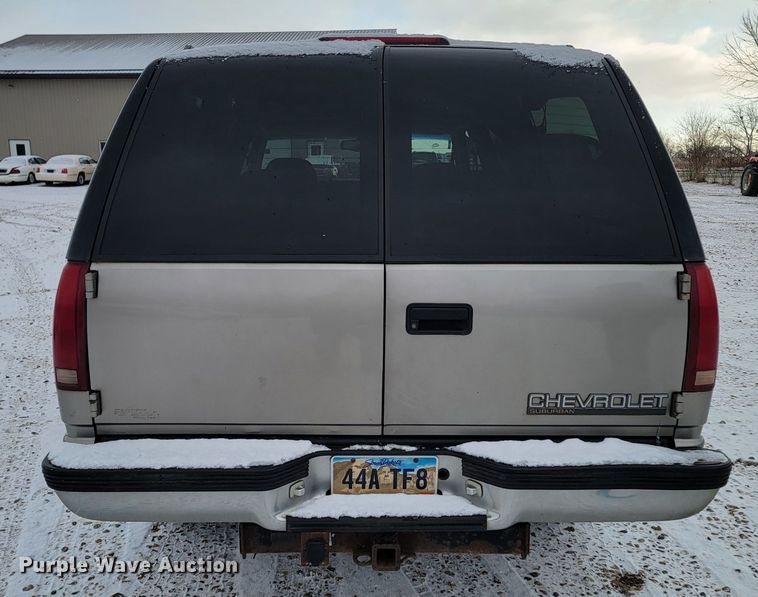 image for item LL9735 1999 Chevrolet Suburban K1500  SUV